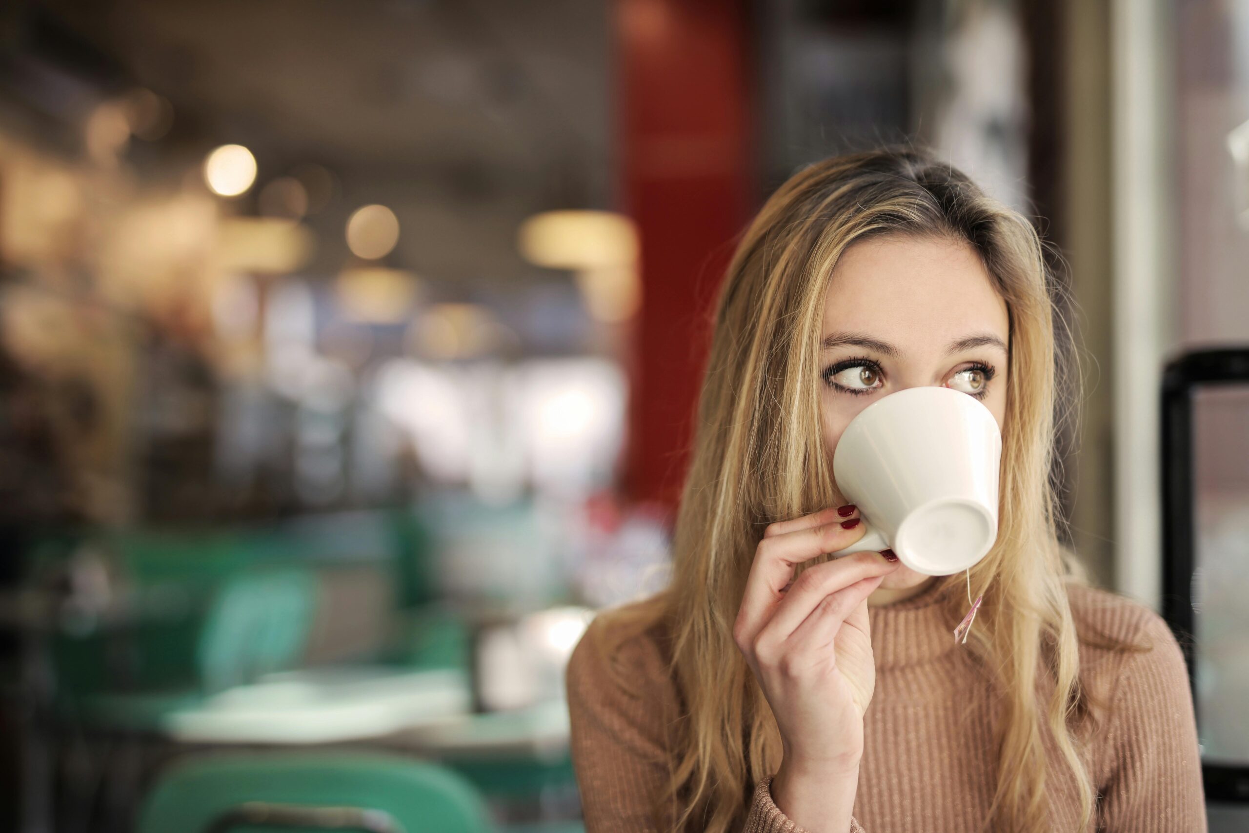 O café tira o sono? Descubra a verdade e como aproveitar melhor